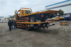 平定同城汽车补胎